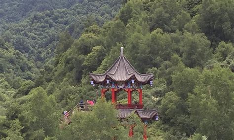 Het Muzeale Monument van Dingxi: Een tijdreis door de eeuwen heen en een ode aan lokale ambachten!