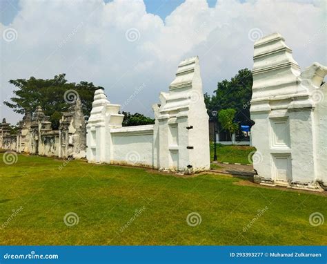 Keraton Johor Lama: Een Reis Door de Tijd en een Feest voor de Ogen!